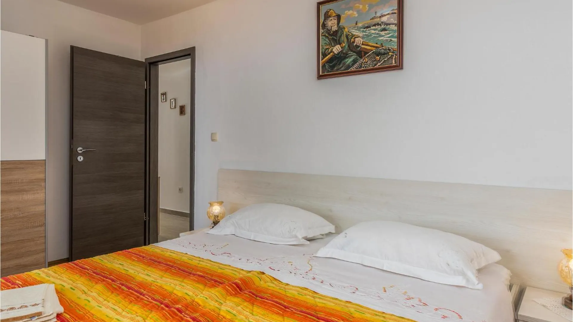 Lovely Apartment In Mali Losinj With Kitchen 크로아티아
