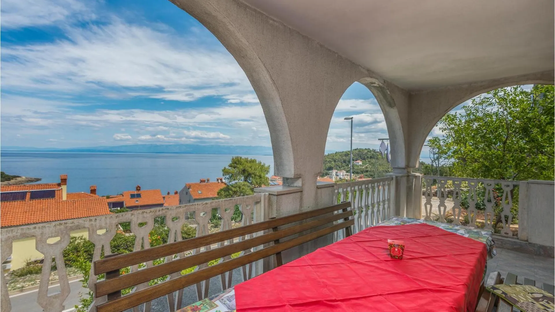 Lovely Apartment In Mali Losinj With Kitchen